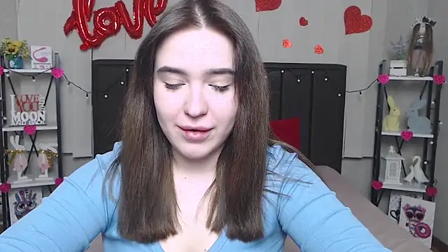 LauraHlot online show from 02-27-25, 12:25