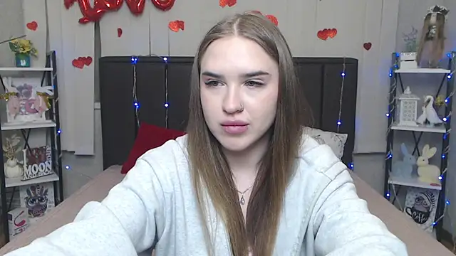 LauraHlot online show from 04-10-26, 06:26