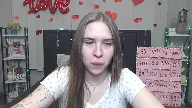 LauraHlot online show from 05-21-26, 07:17