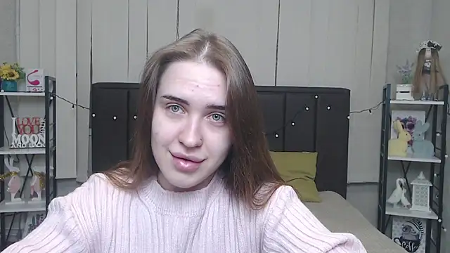 LauraHlot online show from 10-02-25, 05:16