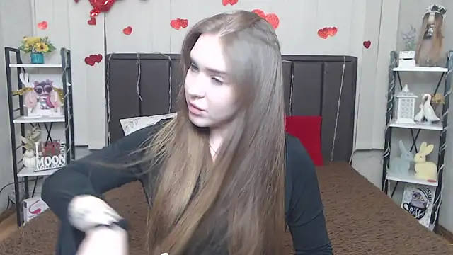 LauraHlot online show from 05-30-26, 06:13