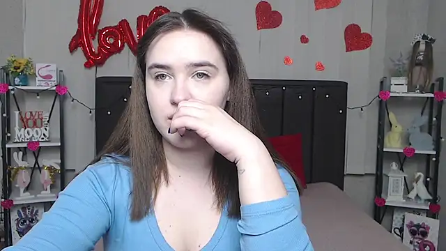 LauraHlot online show from 02-26-25, 06:15