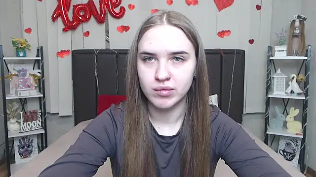 LauraHlot online show from 03-27-26, 07:15