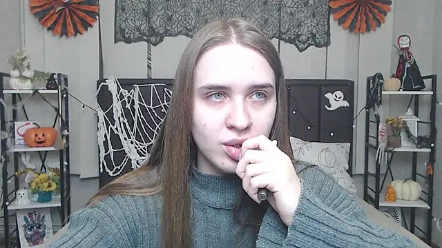 LauraHlot online show from 11-04-25, 06:44