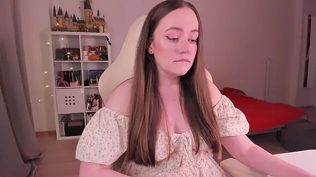 Snapshot of WalkingGirl chatting on 10-01-25, 08:57 WalkingGirl online show from 10-01-25, 08:57