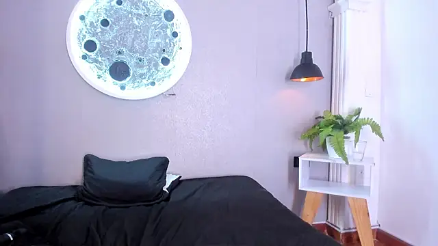 Snapshot of Sofia__rivera chatting on 02-20-25, 04:58 Sofia rivera online show from 02-20-25, 04:58