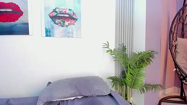 Snapshot of Sofia__rivera chatting on 02-23-25, 04:13 Sofia rivera online show from 02-23-25, 04:13