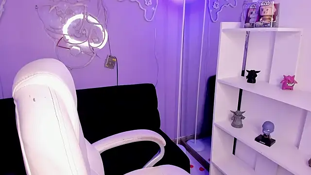 Camiila Osorio online show from 02-25-26, 07:25