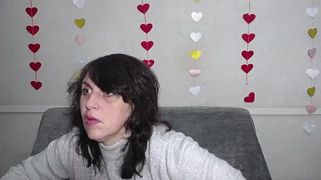 LuciaMii online show from 02-25-25, 06:01
