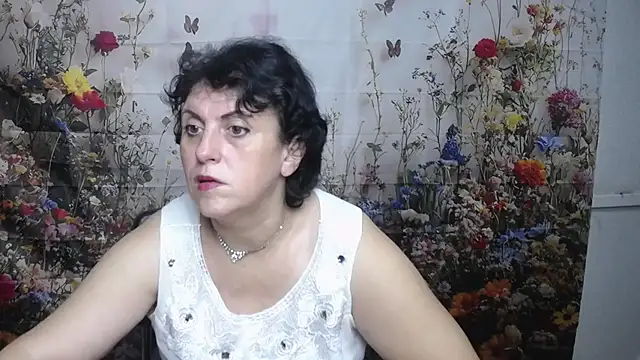 LuciaMii online show from 09-21-25, 05:01