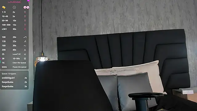 Snapshot of SARA_STONE17 chatting on 02-08-25, 05:29 SARA STONE17 online show from 02-08-25, 05:29