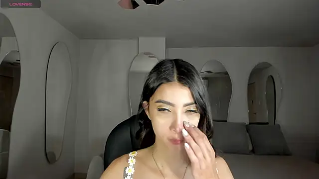 ValeriaVelvet online show from 05-28-26, 11:49