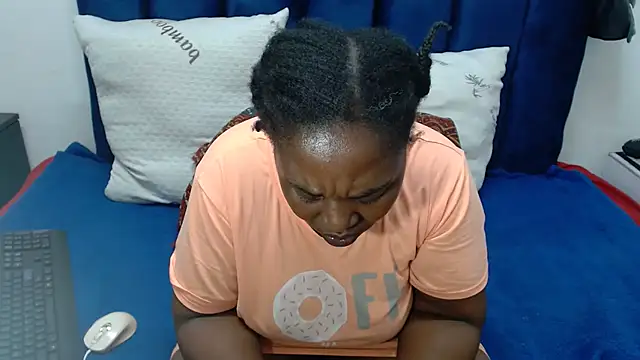 Thickchocolatex2 online show from 03-10-26, 06:12