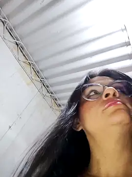 Linda Lars online show from 03-10-26, 02:04