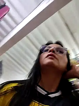 Linda Lars online show from 03-27-26, 03:15