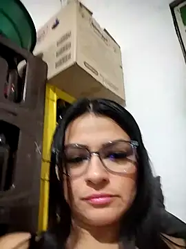 Linda Lars online show from 11-23-25, 04:22