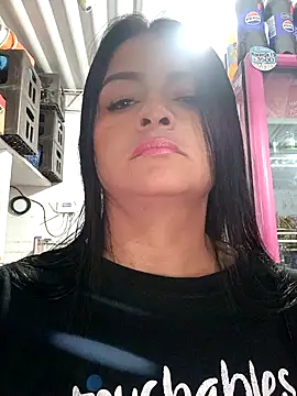 Linda Lars online show from 10-11-25, 02:12