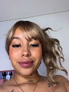 MarieLeon online show from 03-22-25, 11:09