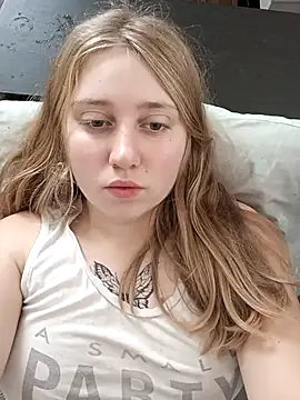 Snapshot of AnastasiaSky19 chatting on 11-02-25, 06:40 AnastasiaSky19 online show from 11-02-25, 06:40