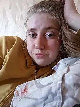 Snapshot of AnastasiaSky19 chatting on 04-15-26, 10:32 AnastasiaSky19 online show from 04-15-26, 10:32