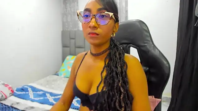 Snapshot of MurphyAngelina chatting on 05-29-26, 02:28 MurphyAngelina online show from 05-29-26, 02:28