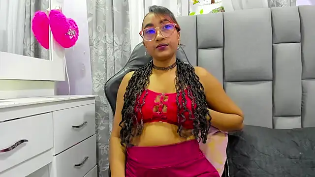 MurphyAngelina online show from 11-02-25, 03:22