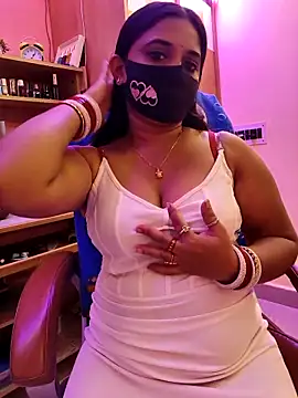 Snapshot of nisha_baby2 chatting on 10-08-25, 07:32 nisha baby2 online show from 10-08-25, 07:32