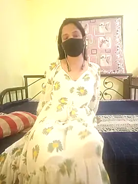 Snapshot of Nitya-Mahesh chatting on 03-05-25, 11:17 Nitya-Mahesh online show from 03-05-25, 11:17