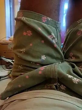 boy BeardGallery online show from 10-10-25, 04:02