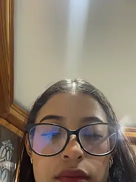 Snapshot of Arilw chatting on 01-19-26, 11:14 Arilw online show from 01-19-26, 11:14