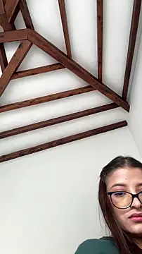 Snapshot of Arilw chatting on 04-05-26, 03:08 Arilw online show from 04-05-26, 03:08