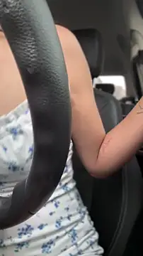 Snapshot of Arilw chatting on 03-29-26, 10:11 Arilw online show from 03-29-26, 10:11