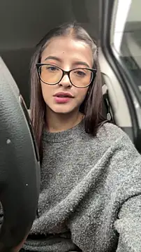 Snapshot of Arilw chatting on 04-02-26, 01:07 Arilw online show from 04-02-26, 01:07