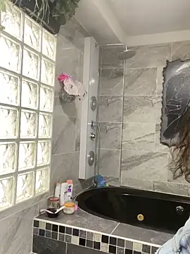 Gema-lexy online show from 12-21-25, 05:03