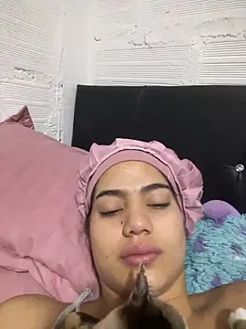 Snapshot of ariel_jonees chatting on 11-06-25, 09:24 ariel jonees online show from 11-06-25, 09:24