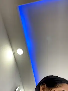 Snapshot of ariel_jonees chatting on 11-12-25, 02:48 ariel jonees online show from 11-12-25, 02:48