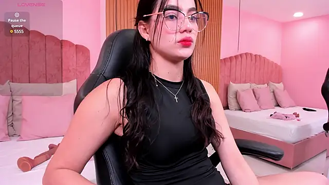 Snapshot of ariel_jonees chatting on 03-15-25, 06:21 ariel jonees online show from 03-15-25, 06:21