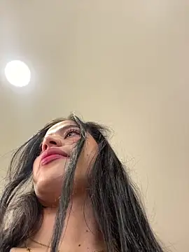 Snapshot of ariel_jonees chatting on 09-14-25, 03:51 ariel jonees online show from 09-14-25, 03:51