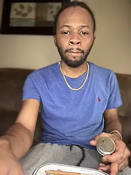 Snapshot of MobyDxck chatting on 03-09-25, 08:21 MobyDxck online show from 03-09-25, 08:21