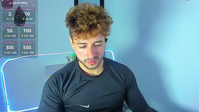 Snapshot of Ares_blue chatting on 10-01-25, 01:37 Ares blue online show from 10-01-25, 01:37