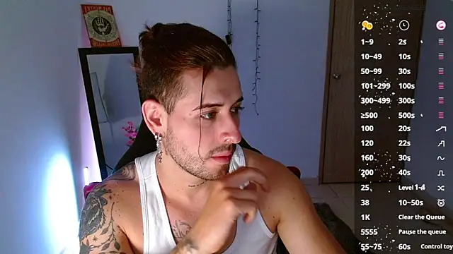 Snapshot of Ares_blue chatting on 01-24-25, 11:37 Ares blue online show from 01-24-25, 11:37