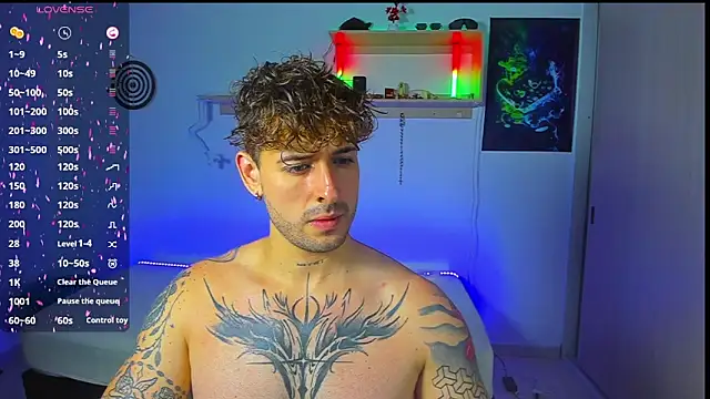 Snapshot of Ares_blue chatting on 06-02-26, 02:39 Ares blue online show from 06-02-26, 02:39
