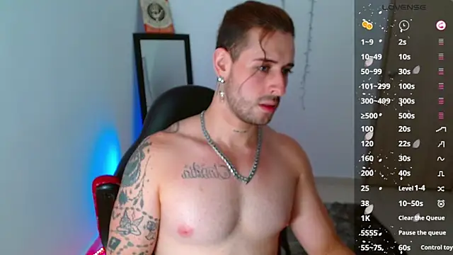 Snapshot of Ares_blue chatting on 01-25-25, 03:09 Ares blue online show from 01-25-25, 03:09