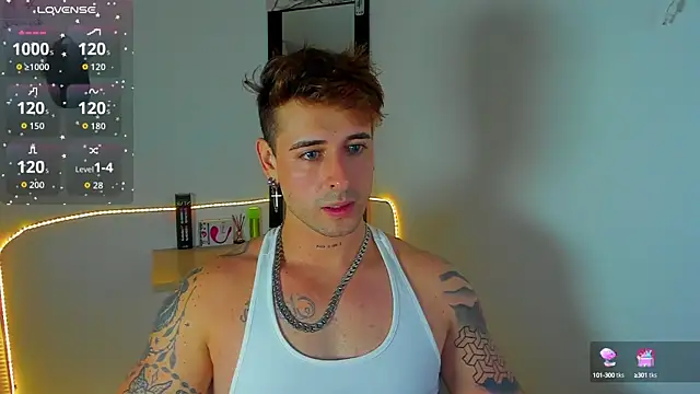 Snapshot of Ares_blue chatting on 09-23-25, 12:06 Ares blue online show from 09-23-25, 12:06