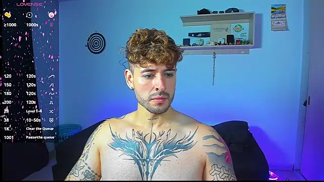 Snapshot of Ares_blue chatting on 05-22-26, 02:26 Ares blue online show from 05-22-26, 02:26