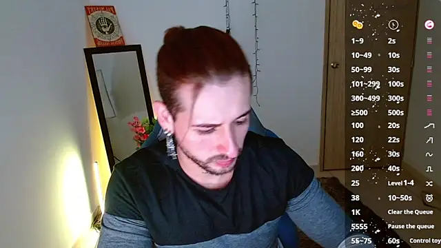 Snapshot of Ares_blue chatting on 02-07-25, 11:34 Ares blue online show from 02-07-25, 11:34