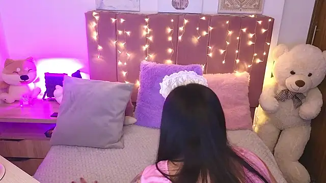 MiahJoness online show from 02-25-26, 01:17