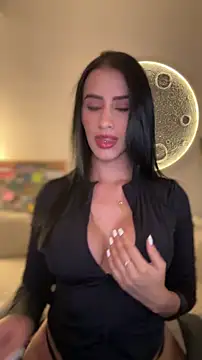 SarahhSmitth1 online show from 04-22-26, 11:33