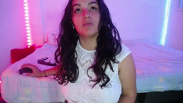 Laurenkenner  online show from 03-13-25, 05:07