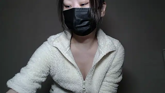 Hika-Channel online show from 12-14-25, 10:32